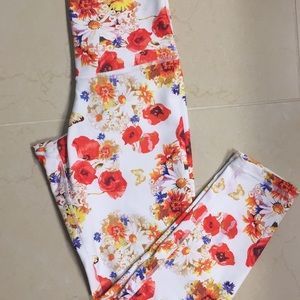 DYI crop floral leggings